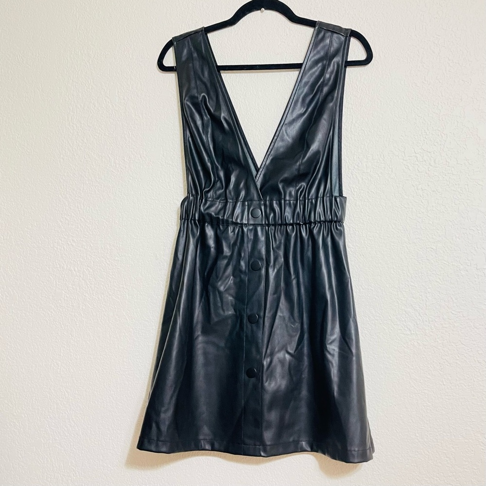 ASOS  BLACK LEATHER BUTTON THROUGH APRON MINI DRESS